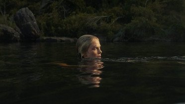 Apex: Οι Charlize Theron και Taron Egerton επανέρχονται με ένα θρίλερ στην αυστραλιανή έρημο (trailer)