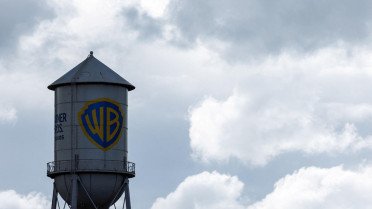 Η Warner Bros. Discovery απέρριψε την προσφορά εξαγοράς της Paramount Skydance αλλά δεν κλείνει την πόρτα