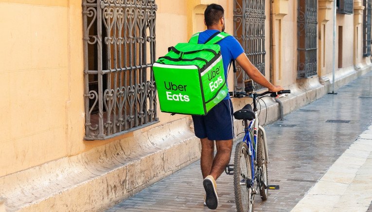 Η Uber Eats έρχεται στην Ελλάδα