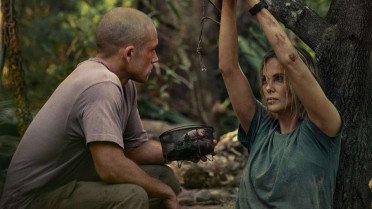 Charlize Theron και Taron Egerton σε ένα θανάσιμο κυνήγι στο Apex του Netflix (trailer)