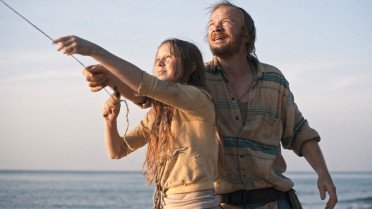 Μια οικογενειακή ουτοπία μετατρέπεται σε εφιάλτη στο πολωνικό ψυχογράφημα Swarm (trailer)