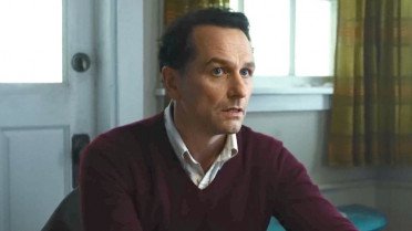 Ο Matthew Rhys έρχεται αντιμέτωπος με μια αρχαία κατάρα στο Widow’s Bay του AppleTV+ (trailer)
