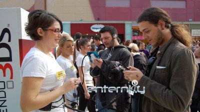 Nintendo 3DS The Mall Athens Image 03