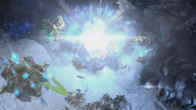 StarCraft II: Heart of the Swarm Image 06