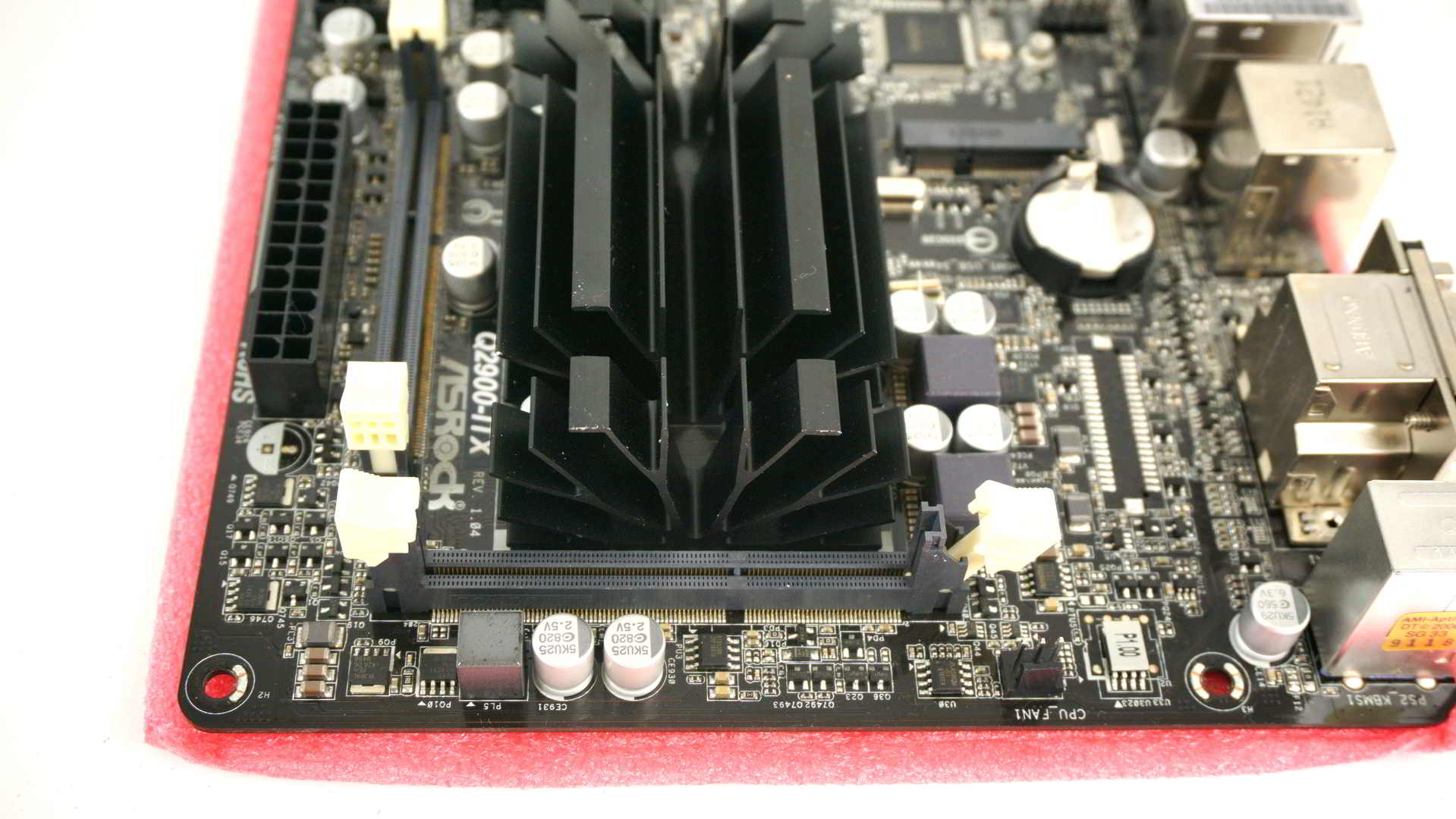 ASRock Q2900ITX Review Enternity.gr