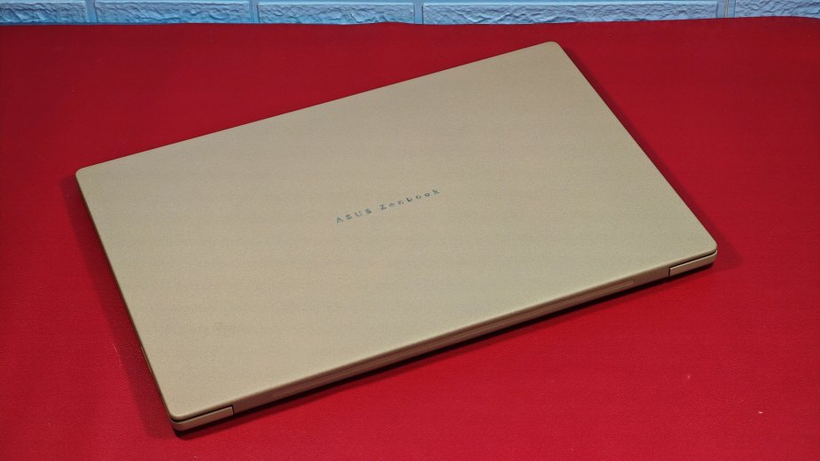 ASUS Zenbook A16 (2026) Review