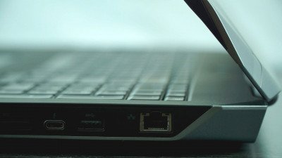 Alienware 17 Image 7