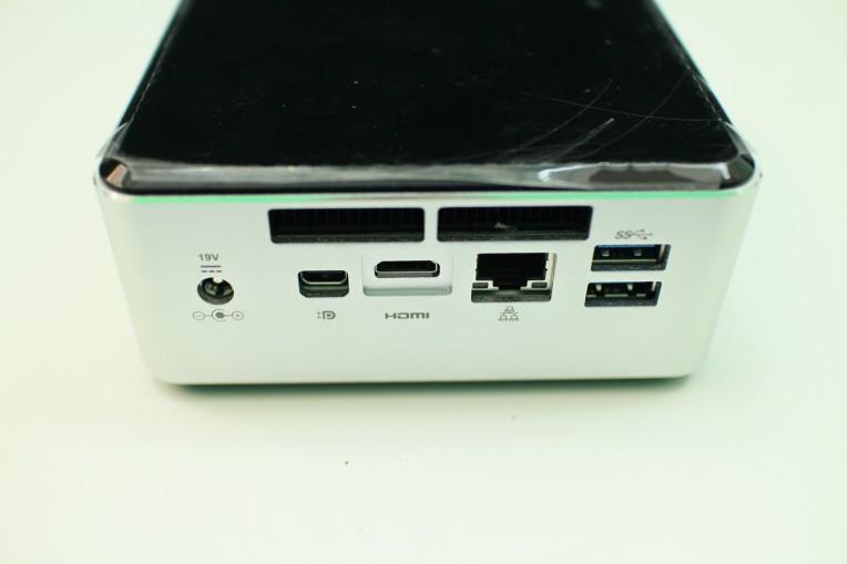 Intel NUC D34010WYKH Image 9