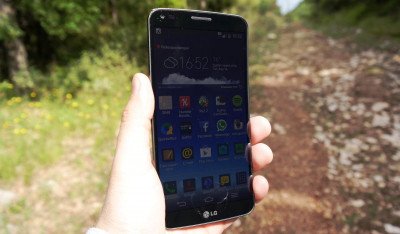 LG G Flex Image 3