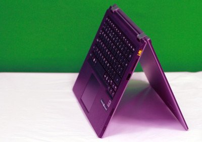 Lenovo IdeaPad Yoga 11 Image 05