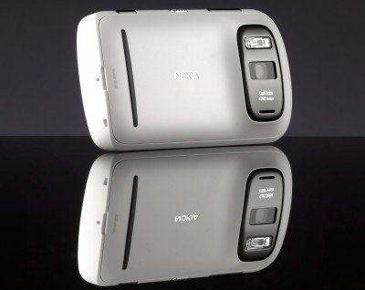 Nokia Pureview 808 Image 01
