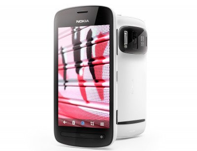 Nokia Pureview 808 Image 02
