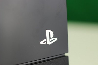 PS4 Hardware Image 05