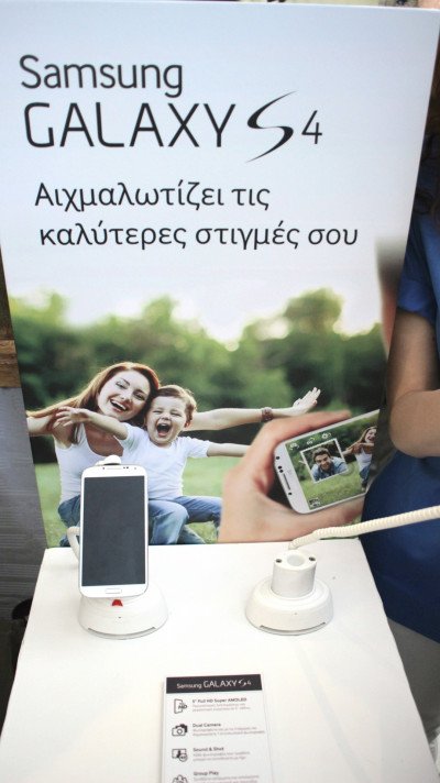 Το Samsung Galaxy S4 στην Ελλάδα με Hands On Photos Image 09