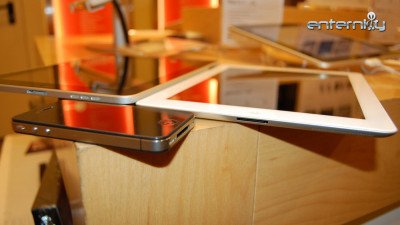 iPad 2 Image 02