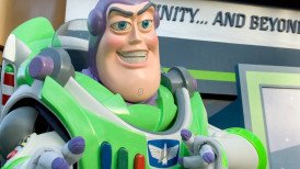Buzz_Lightyear_01_274_154.jpg