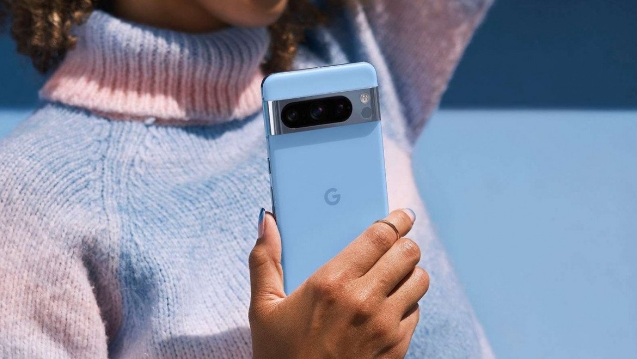 H Google έφερε το γλωσσικό μοντέλο AI Gemini Nano σε Pixel 8 Pro ...