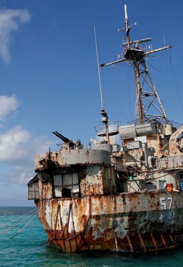 Ένα σκουριασμένο πλοίο μπορεί να είναι η αιτία του επόμενου πολέμου στην Ασία (videos)