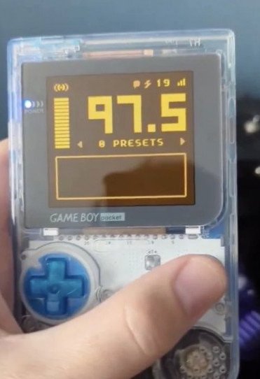 Αυτό το gadget μετατρέπει το Game Boy σε ραδιόφωνο! (video)