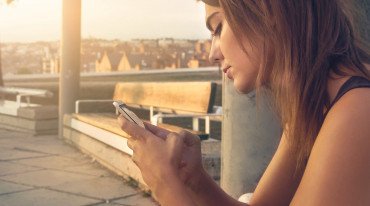 Αποσύρεται κινητό τηλέφωνο που πωλείται και στην Ελλάδα λόγω ακτινοβολίας