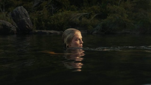 Apex: Οι Charlize Theron και Taron Egerton επανέρχονται με ένα θρίλερ στην αυστραλιανή έρημο (trailer)