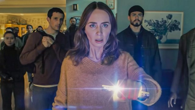 Ο Steven Spielberg επιστρέφει στις ταινίες με UFOs και εξωγήινους με το Disclosure Day και έχουμε το πρώτο trailer