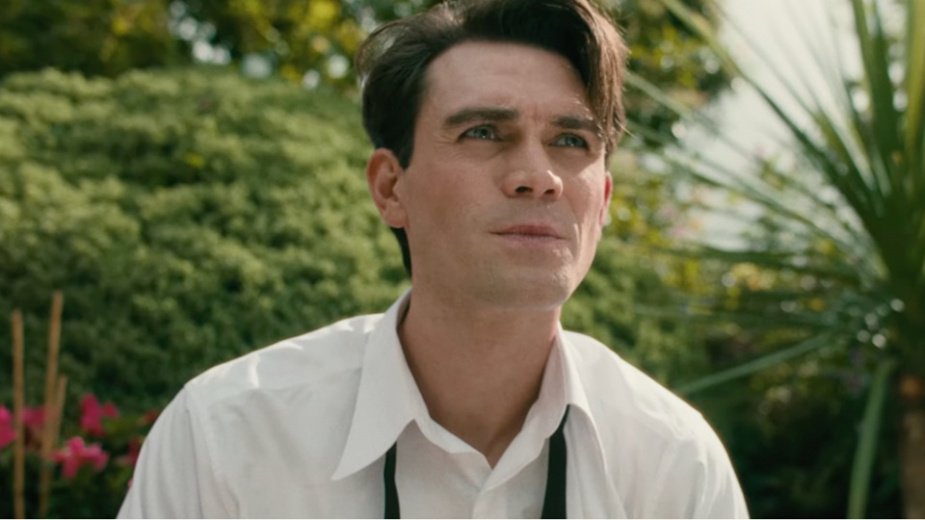 Ο KJ Apa μεταμορφώνεται στον «Jimmy» Stewart στη ομώνυμη βιογραφική ταινία για τον θρύλο του Χόλιγουντ (trailer)