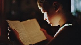 AI και παιδιά: 5 πράγματα που πρέπει να ξέρει κάθε γονιός για την ασφάλεια