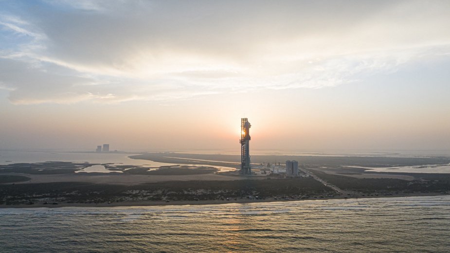 Δεν σταματάει: Η SpaceX πήρε άδεια για 7.500 ακόμη δορυφόρους 2ης γενιάς