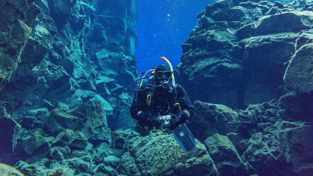 Ένας περίεργος ήχος ακούγεται από τα βάθη της θάλασσας στη Μήλο