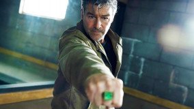 Το μυστήριο της δολοφονίας του Hal Jordan βαθαίνει στα επερχόμενα επεισόδια του Lanterns (trailer)