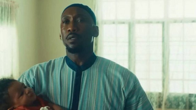 Ο Mahershala Ali ως χήρος εκτελεστής στο Your Mother Your Mother Your Mother (trailer)
