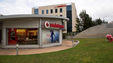 Δωροεπιταγή 200€ από τη Vodafone για νέους συνδρομητές  κινητής και σταθερής
