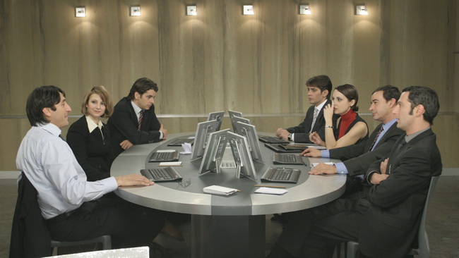 El Método (2005) / Exam (2010)