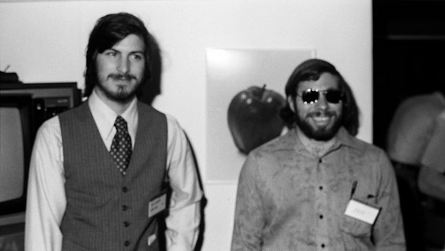Apple, τα πρώτα βήματα