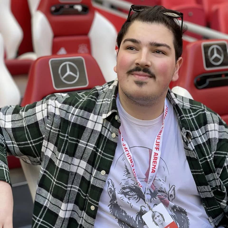 Μπάμπης Τριανταφύλλου